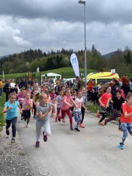 370 učenk in učencev na krosu kamniških osnovnih šol (2)